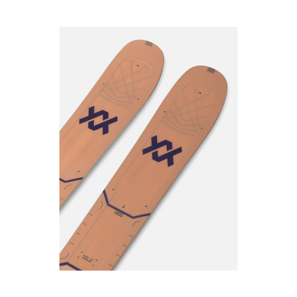 SKI MANTRA 102 W